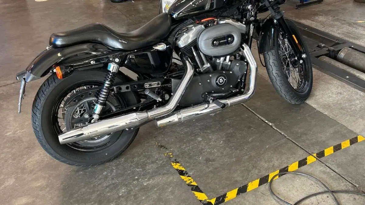 Harley-Davidson XL 1200N Nightster (2008 - 12) 