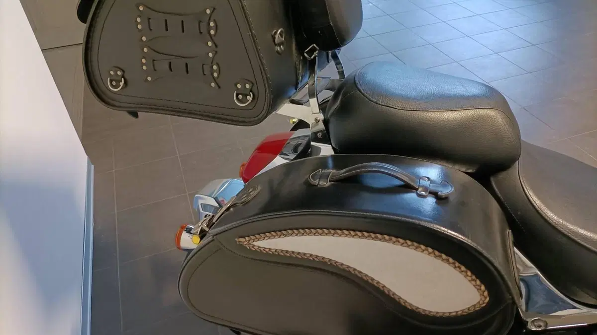 Suzuki Intruder 800 C (2009 - 14)  (13)