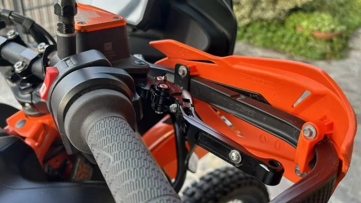 KTM 890 Adventure R (2021 - 22)  (9)