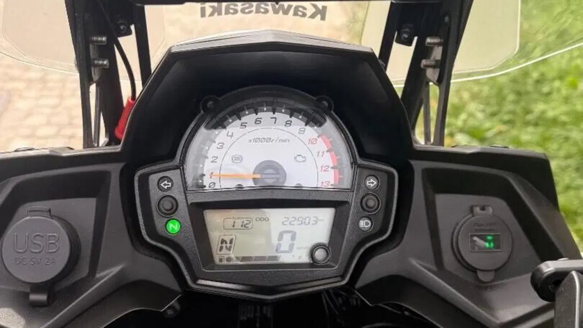 Kawasaki Versys 650 Grand Tourer (2021)  (2)