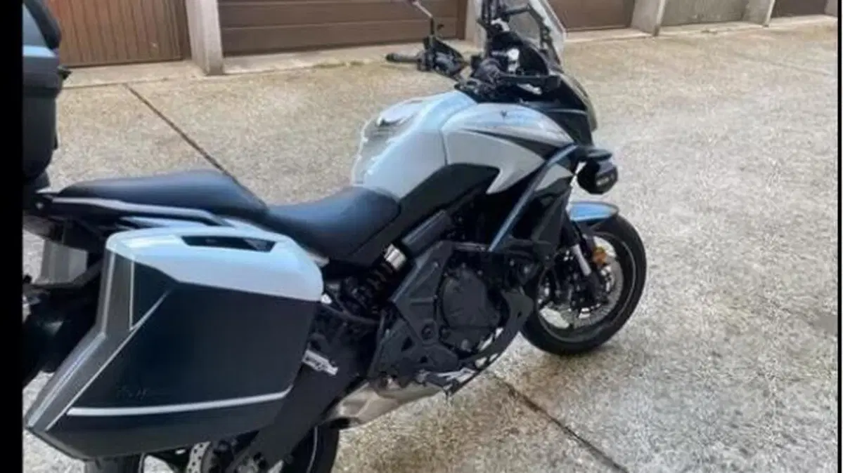Kawasaki Versys 650 Grand Tourer (2017 - 20)  (2)