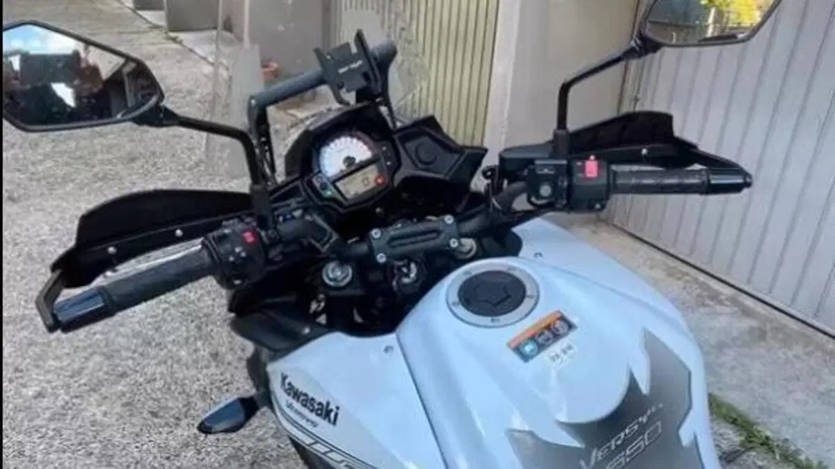 Kawasaki Versys 650 Grand Tourer (2017 - 20)  (3)