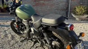 Royal Enfield Meteor 350 (2021 - 26) 