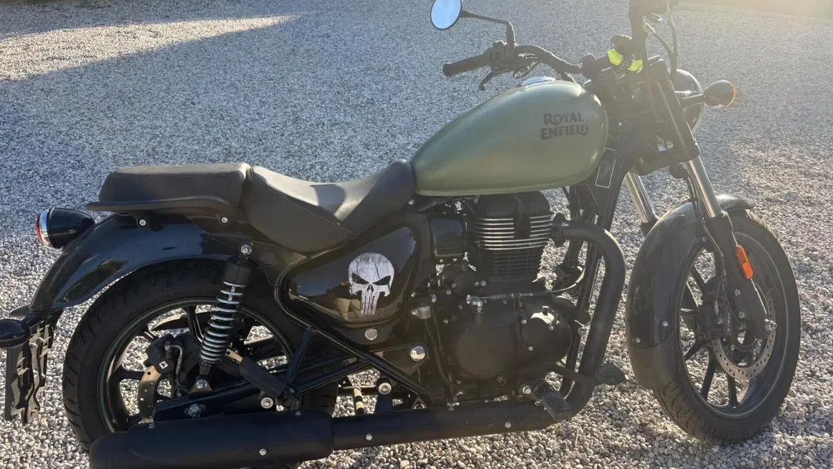 Royal Enfield Meteor 350 (2021 - 26)  (10)