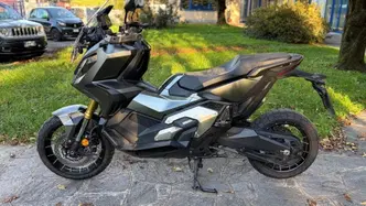 Honda X-ADV 750 DCT (2021 - 24) usata