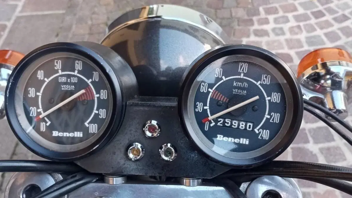 Benelli   (9)