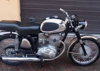 MV Agusta 250 B 1969 ( RESTAURATA) - Annuncio 10142090