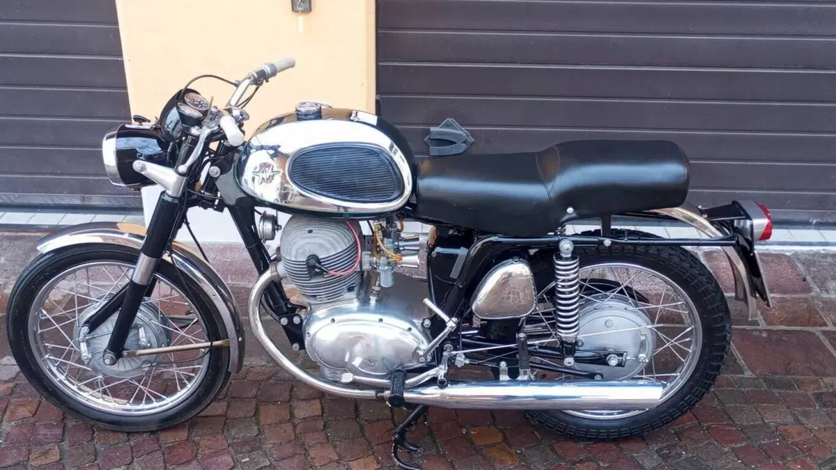 MV Agusta   (2)