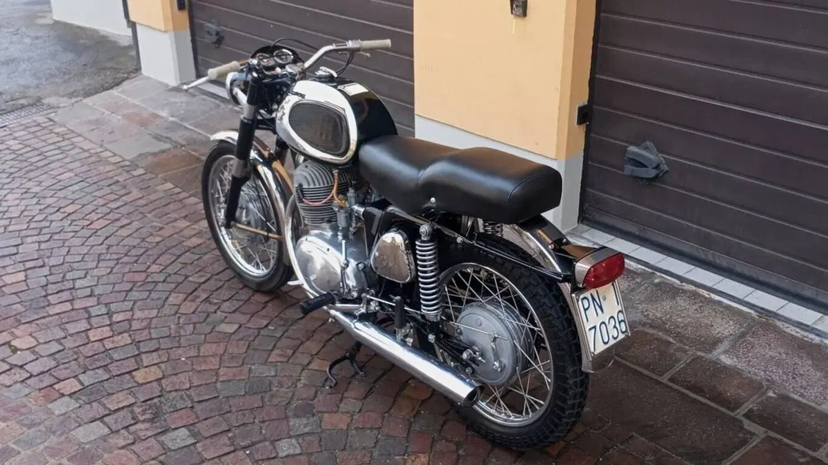 MV Agusta   (4)