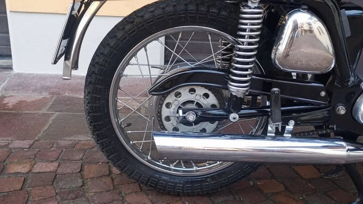 MV Agusta   (10)