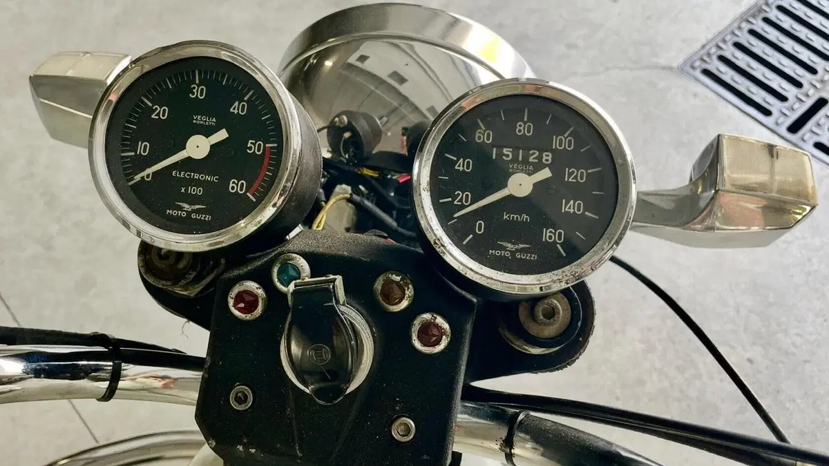 Moto Guzzi   (6)