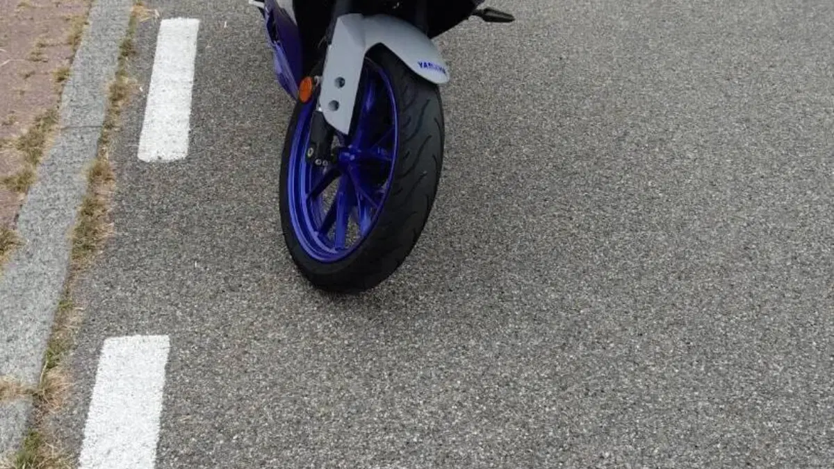 Yamaha YZF R125 (2021 - 22)  (2)