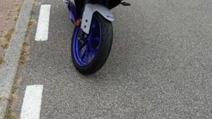 Yamaha YZF R125 (2021 - 22)  (2)