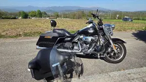 Harley-Davidson 107 Road King Classic (2017 - 18) - FLHRC  (4)