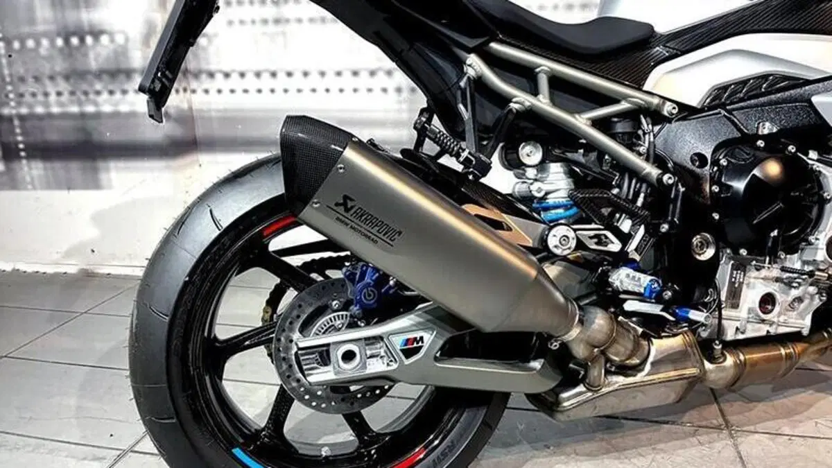 Bmw M 1000 R (2025 - 27)  (9)