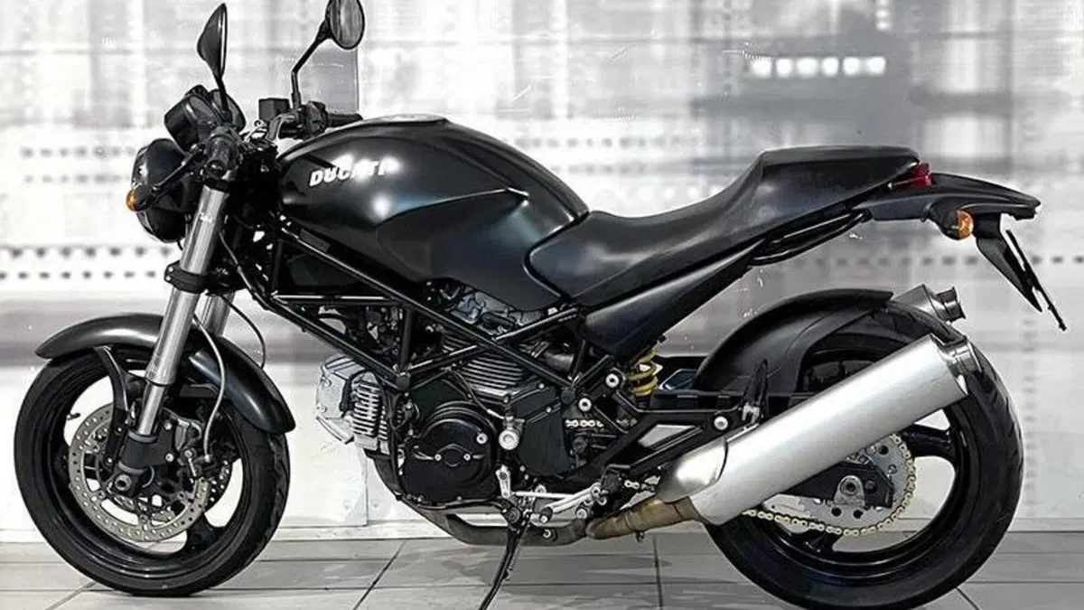 Ducati Monster 695 (2006 - 08)  (2)