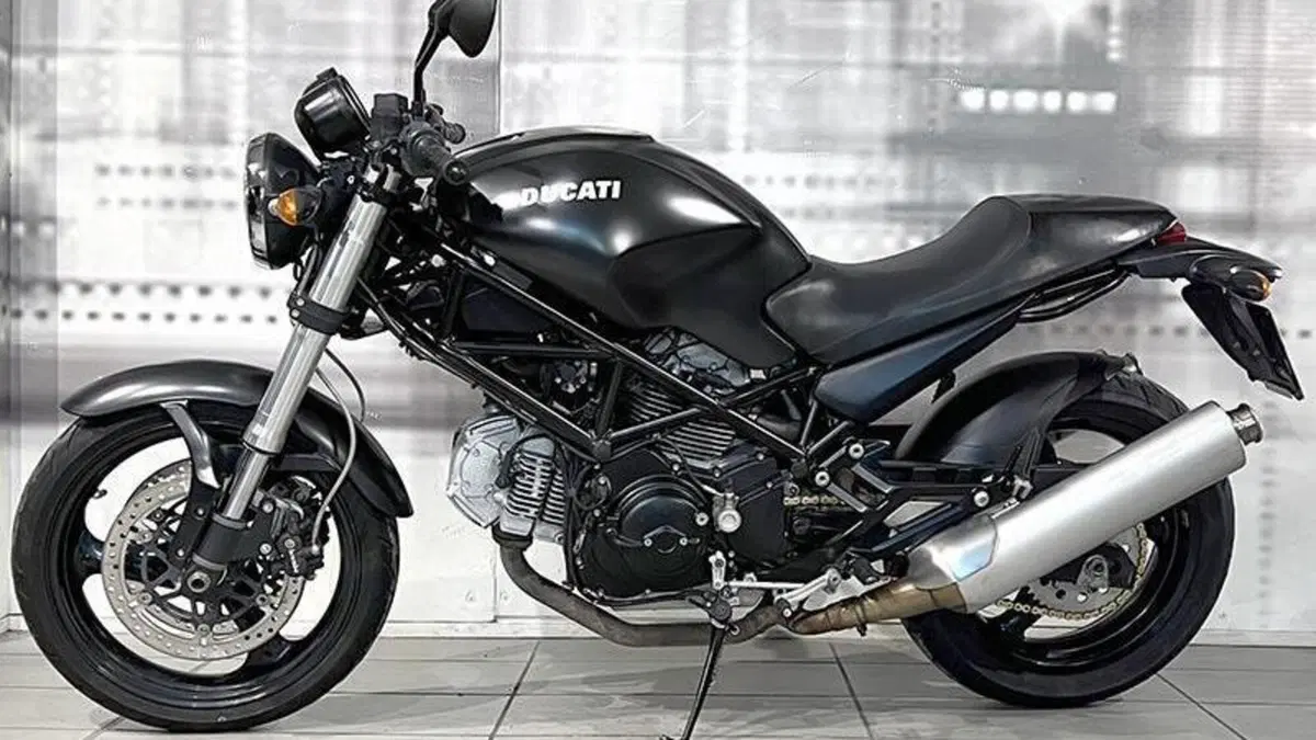 Ducati Monster 695 (2006 - 08)  (7)