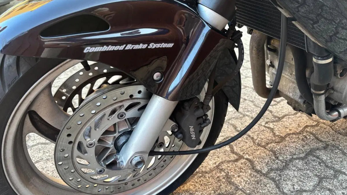 Honda Deauville 650 (2002 - 05)  (6)