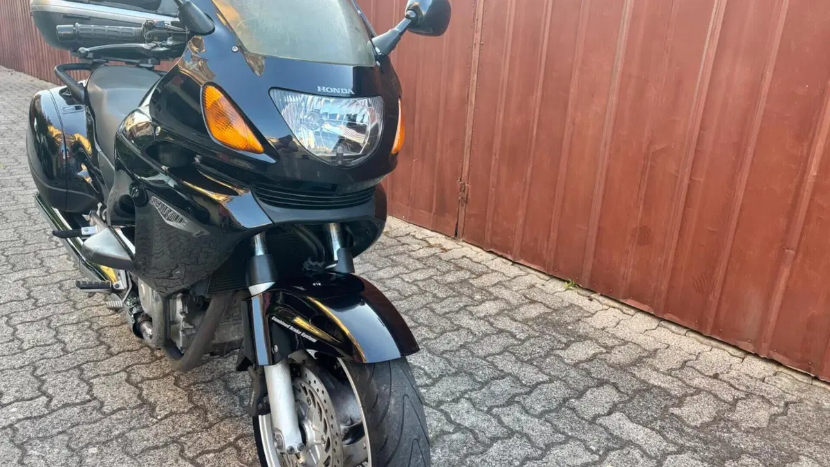 Honda Deauville 650 (2002 - 05)  (8)