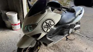Yamaha T-Max 500 (2004 - 07)  (2)
