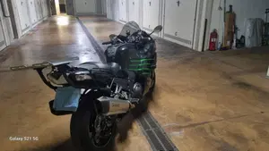 Kawasaki ZZR 1400 ABS S.E. (2013 - 16)  (8)
