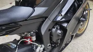 Yamaha YZF R6 (2006 - 07)  (3)