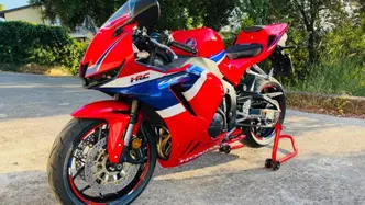 Honda CBR 600 RR (2024 - 26) usata