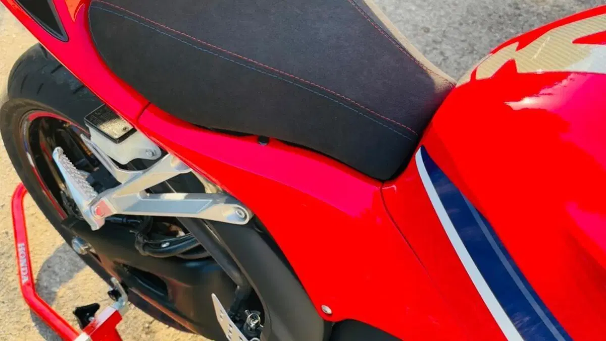 Honda CBR 600 RR (2024 - 26)  (8)