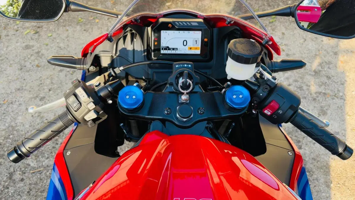 Honda CBR 600 RR (2024 - 26)  (12)
