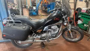 Moto Guzzi Nevada 750 Club (1998 - 01) 