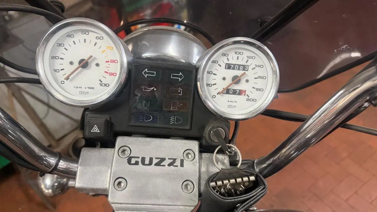 Moto Guzzi Nevada 750 Club (1998 - 01)  (4)