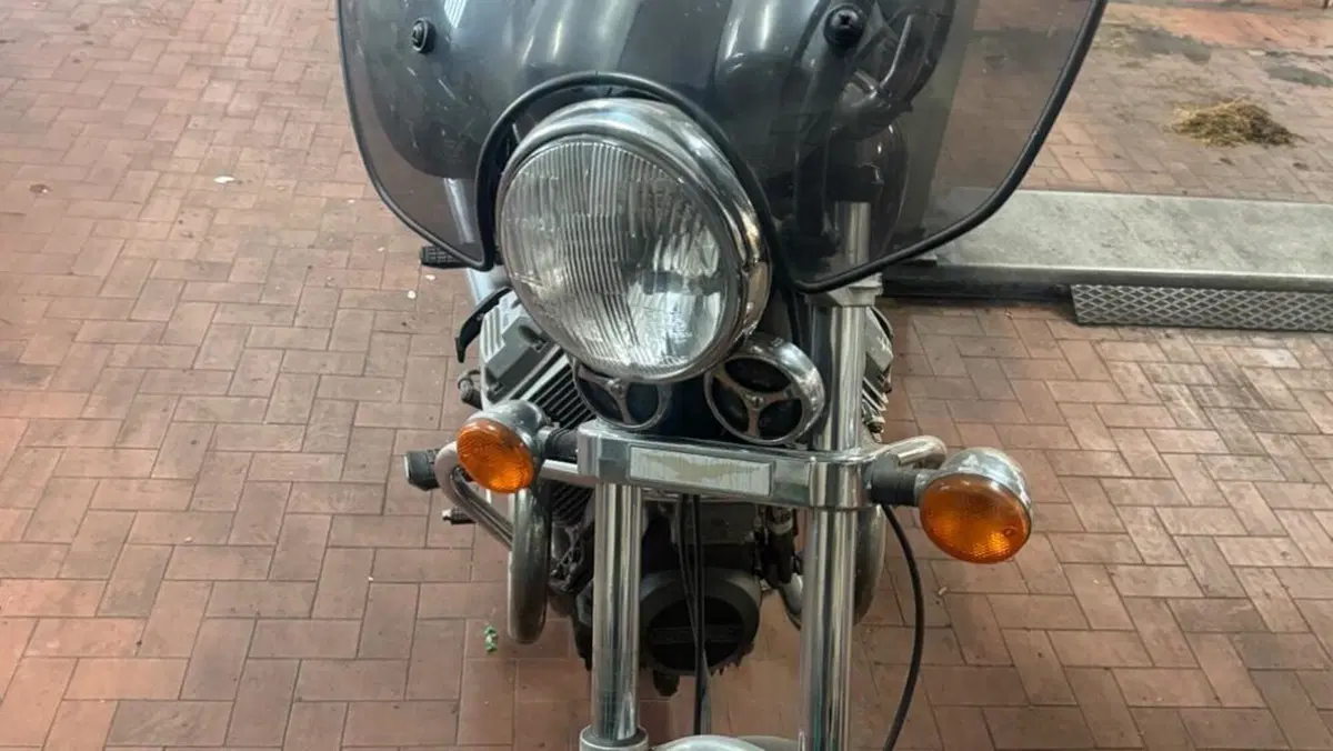 Moto Guzzi Nevada 750 Club (1998 - 01)  (5)
