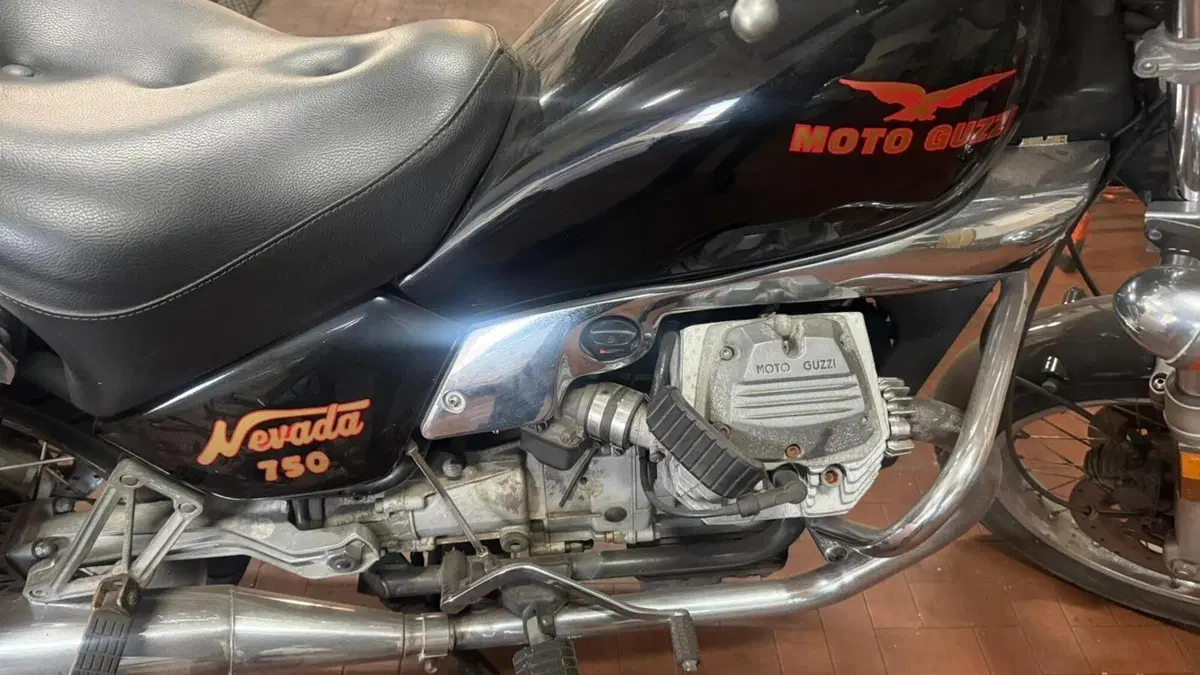 Moto Guzzi Nevada 750 Club (1998 - 01)  (7)