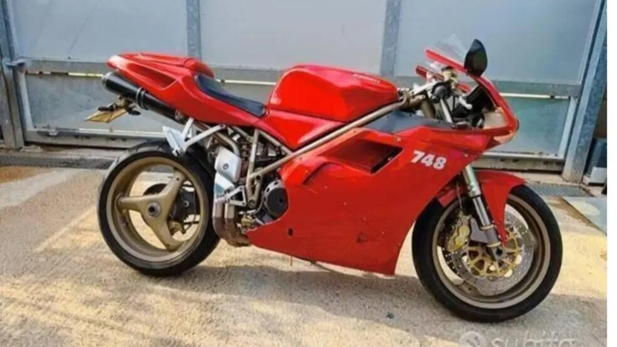 Ducati 748 S (1999 - 01) 