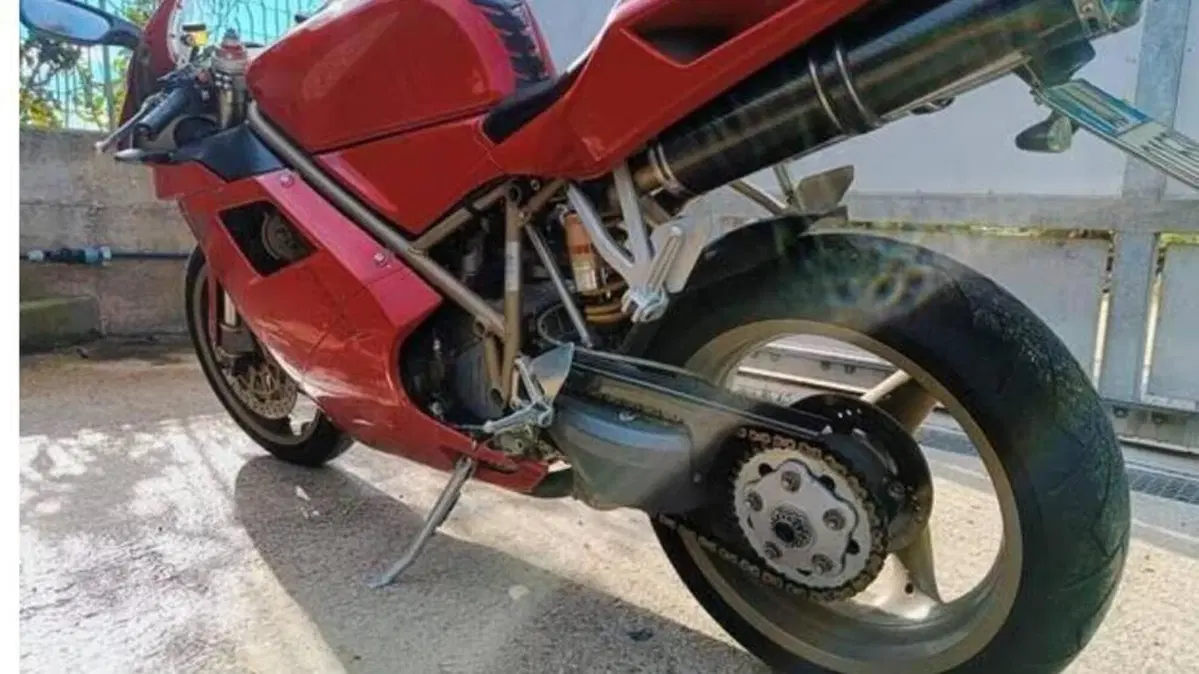 Ducati 748 S (1999 - 01)  (3)