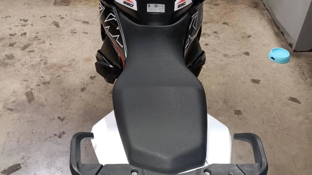 KTM 890 SMT (2023 - 25)  (3)