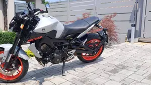 Yamaha MT-09 (2017 - 20)  (5)