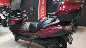 Honda SW-T 400 (2009 - 16)  (4)