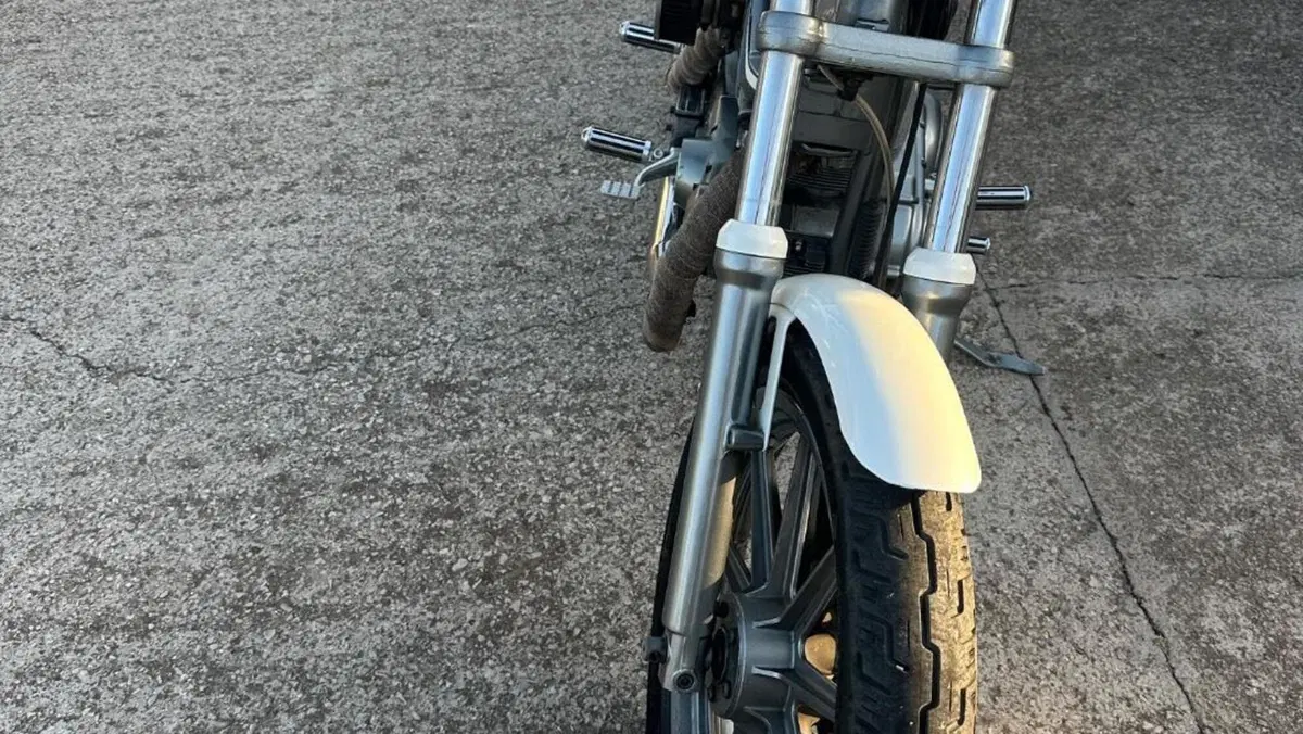 Harley-Davidson 883 Standard (1994 - 00) - XLH 