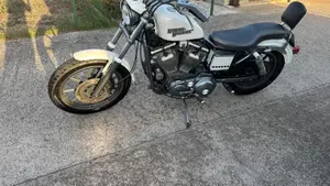 Harley-Davidson 883 Standard (1994 - 00) - XLH  (2)