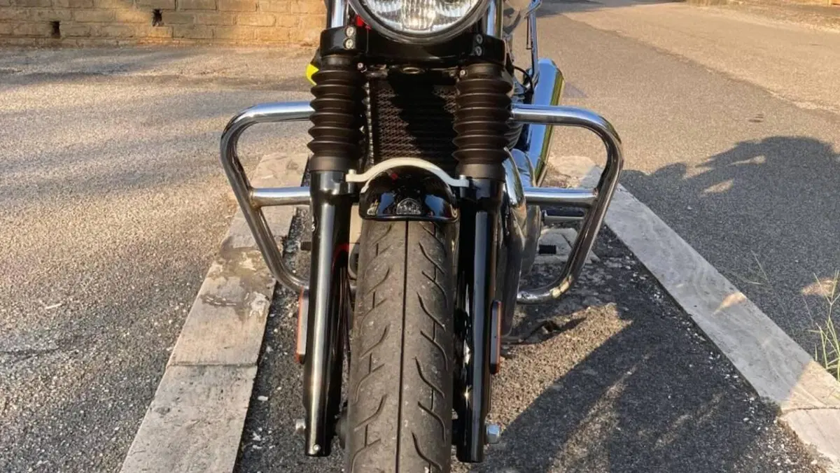 Royal Enfield Interceptor 650 (2021 - 26)  (6)