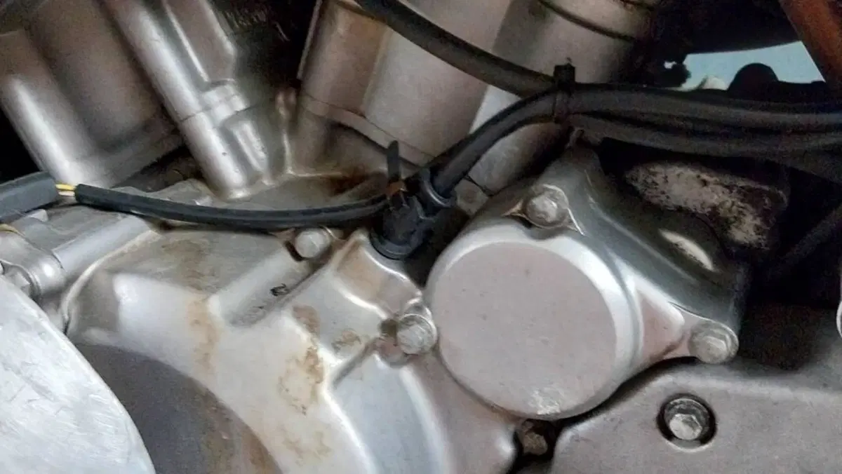 Honda Africa Twin XRV 750 (1996 - 02)  (7)