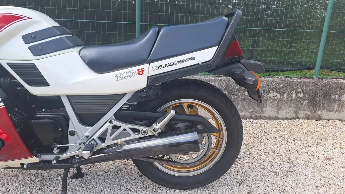 Suzuki   (10)