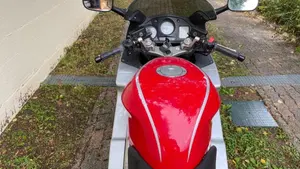Honda VFR 800 (1998 - 01)  (9)