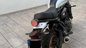Yamaha XSR 700 XTribute (2022 - 24)  (3)