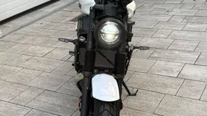 Yamaha XSR 700 XTribute (2022 - 24)  (4)
