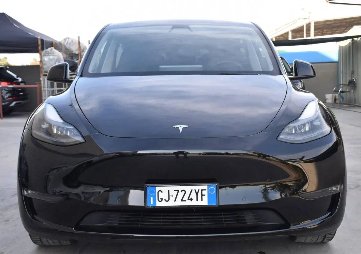 Tesla Model Y Premium Long Range awd 7p.ti