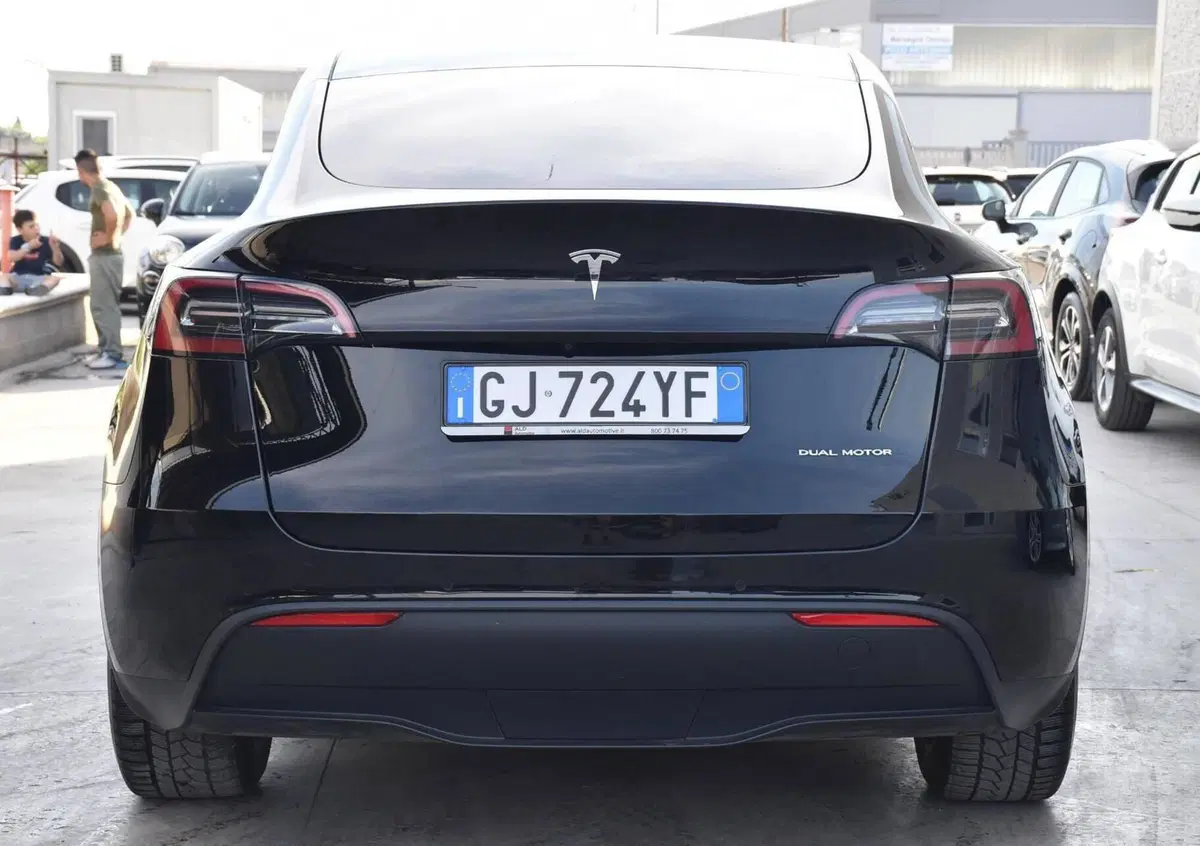 Tesla Model Y Premium Long Range awd 7p.ti (6)