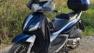 Piaggio Beverly 300 i.e. (2010 - 16)  (3)