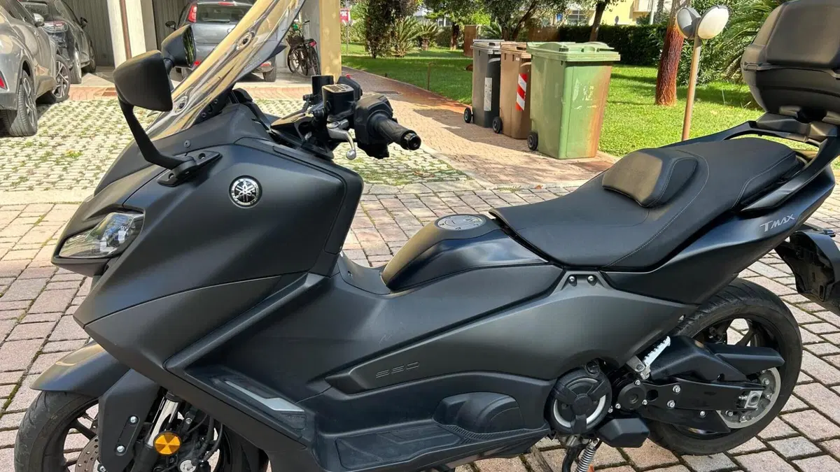 Yamaha T-Max 560 (2022 - 24) 